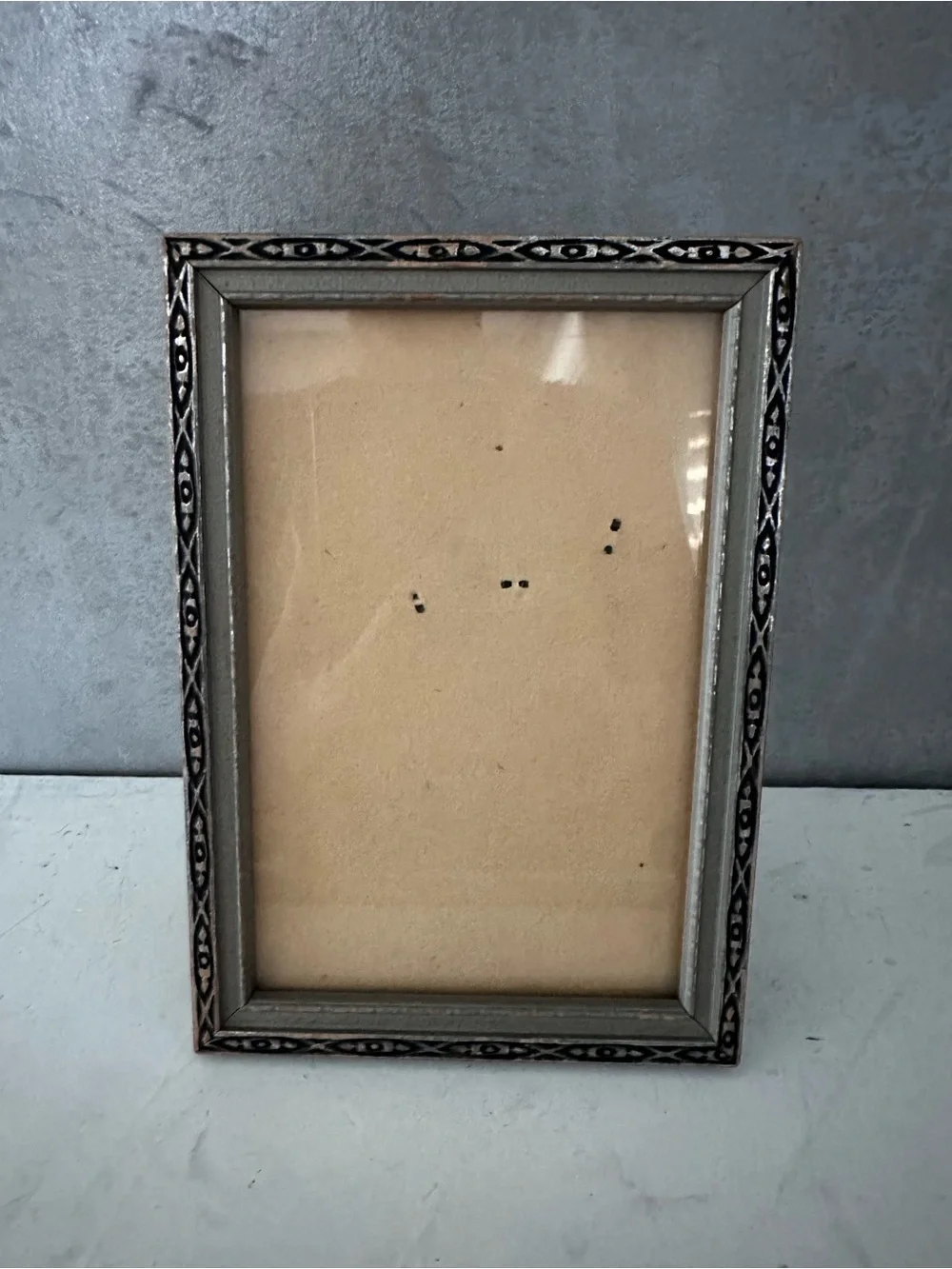 ANTIQUE ART DECO CARVED/ PRESSED WOOD FRAME SILVER FITS 4X6
